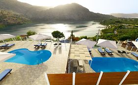 Lake View Suites